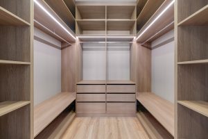 0 3 300x200 AVOIR UN DRESSING FONCTIONNEL